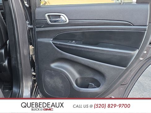 Used 2021 Jeep Grand Cherokee Laredo RWD image 23