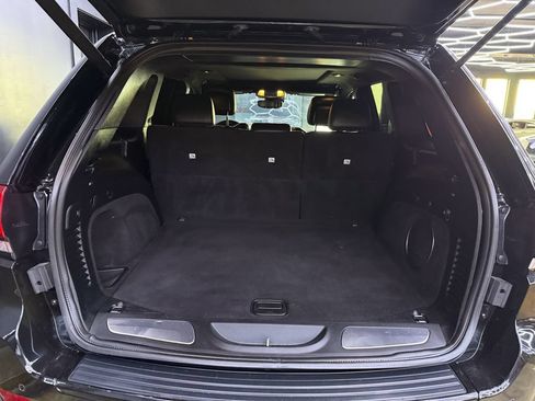 Used 2019 Jeep Grand Cherokee SRT AWD/4WD image 28