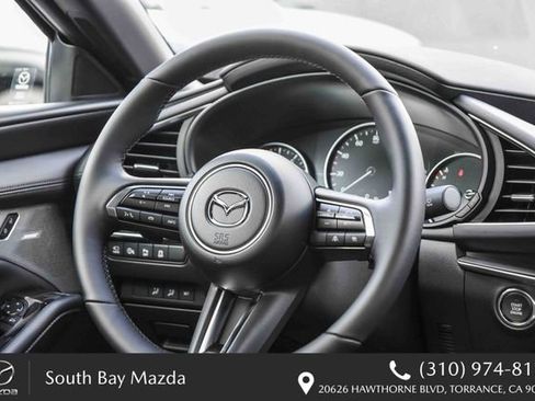 New 2026 MAZDA MAZDA3 Hatchback w/Premium Plus Pkg image 16
