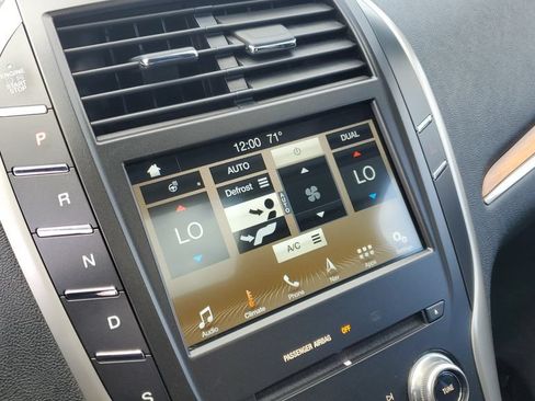 Used 2016 Lincoln MKC Reserve w/ Lincoln MKC Climate Package AWD/4WD image 17