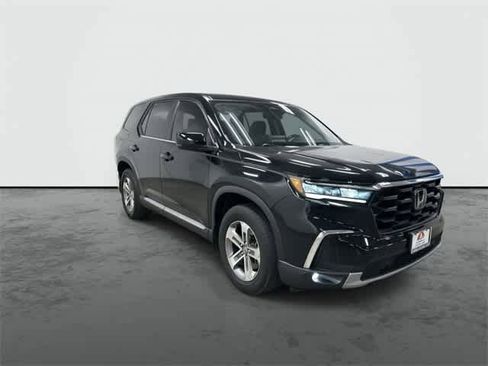 Certified 2025 Honda Pilot EX-L image 6