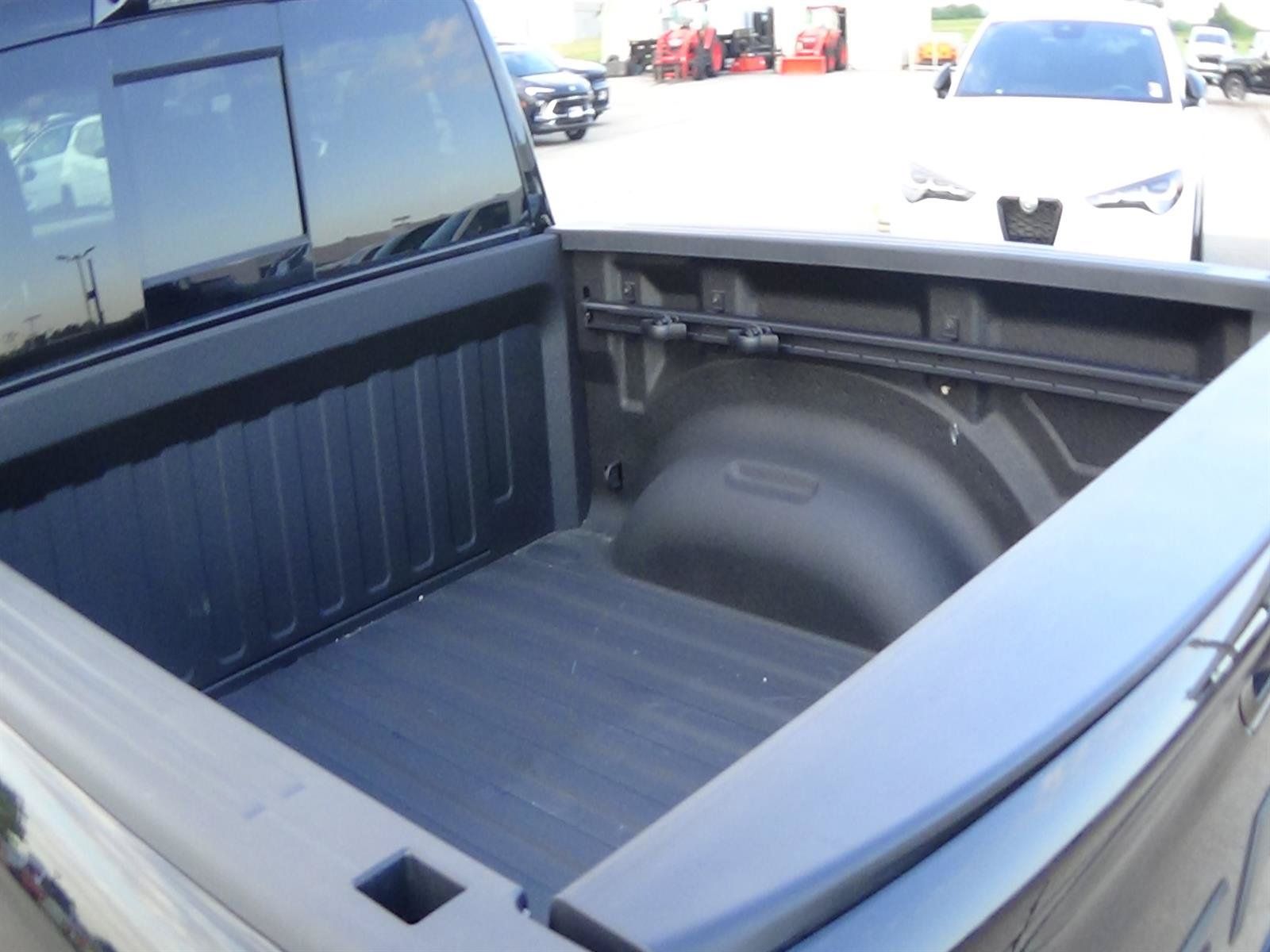 Used 2025 RAM 1500 Laramie w/ Night Edition AWD/4WD image 12