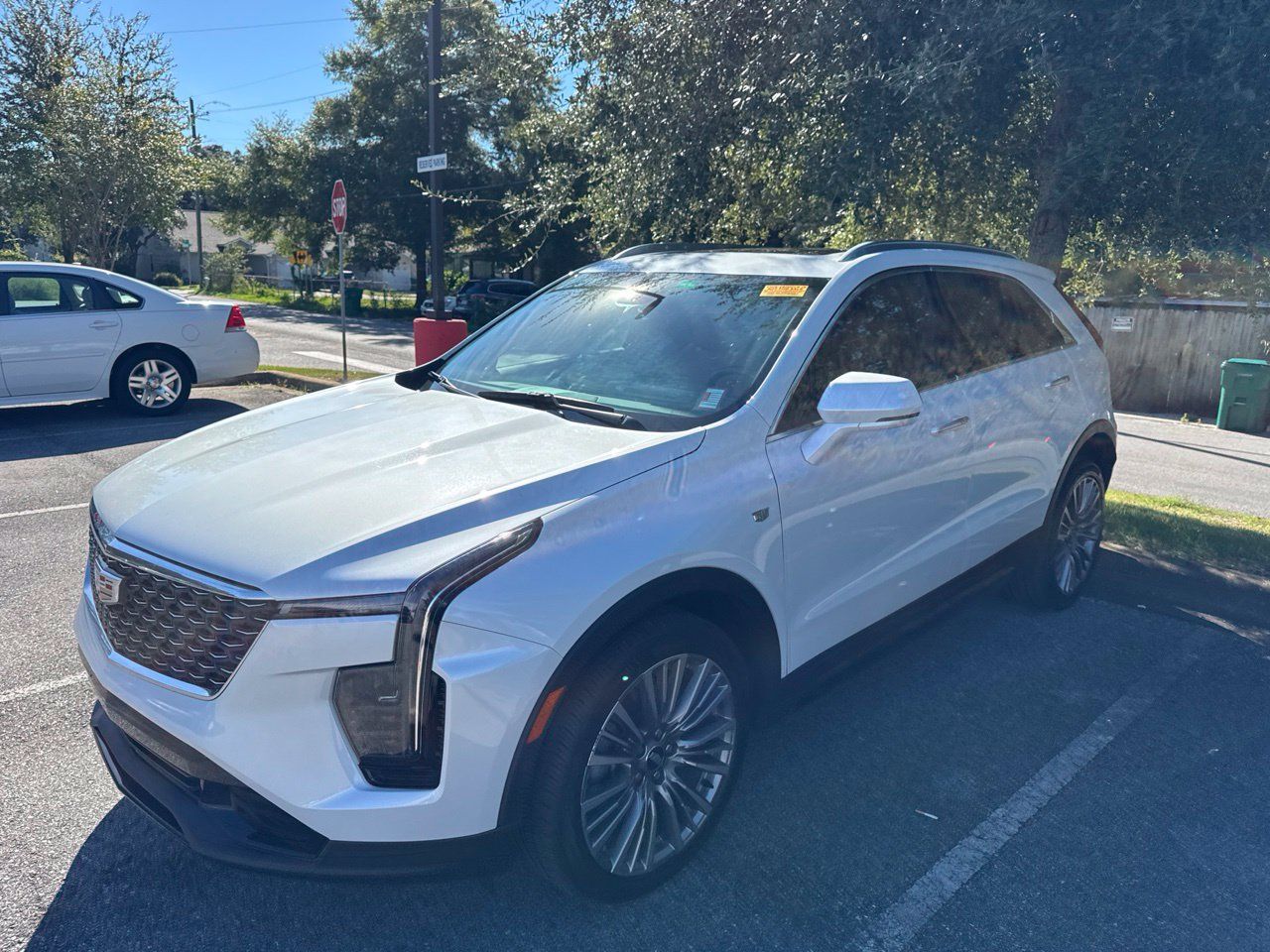 Used 2024 Cadillac XT4 Premium Luxury FWD image 7