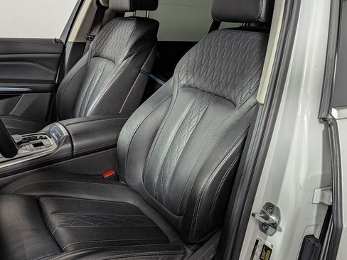 Used 2023 BMW X7 xDrive40i image 18