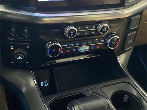 Used 2022 Ford F150 Lariat w/ Equipment Group 502A High image 23