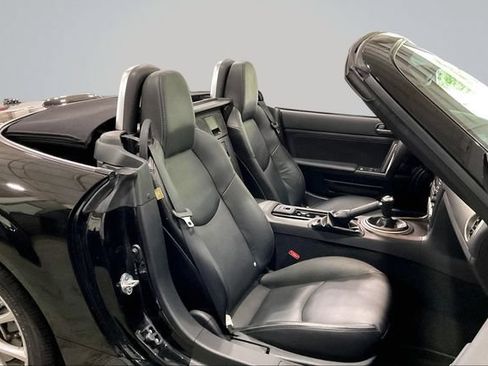 Used 2012 MAZDA MX-5 Miata Grand Touring w/ Premium Pkg RWD image 7