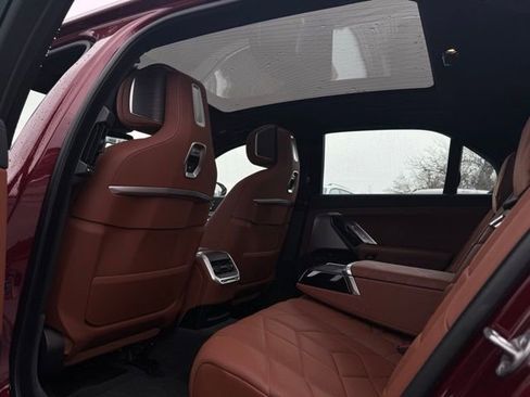 Certified 2023 BMW 760i xDrive w/ Executive Package image 23