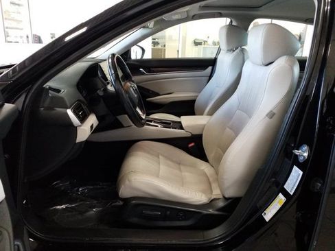 Used 2018 Honda Accord EX-L image 12