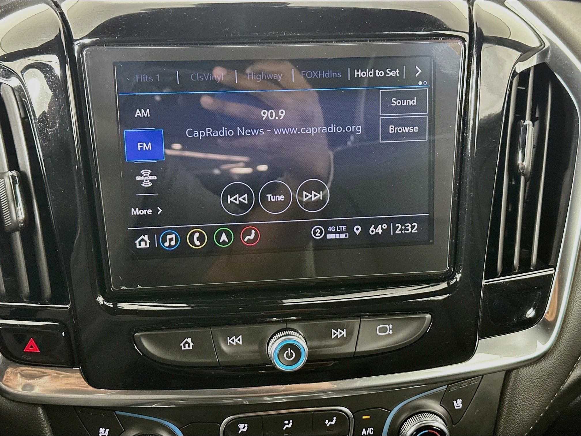 Used 2023 Chevrolet Traverse Premier w/ Redline Edition AWD/4WD image 21