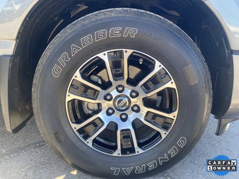 Certified 2021 Nissan Titan SV w/ SV Convenience Package image 10