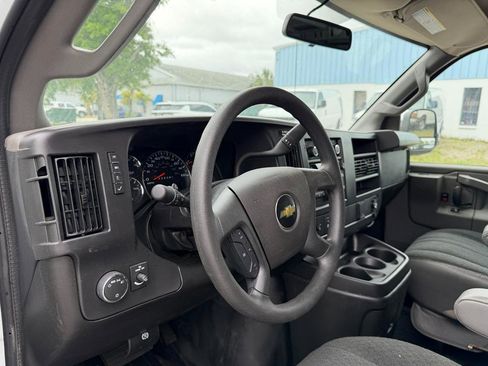 Used 2025 Chevrolet Express 2500 w/ Driver Convenience Package image 17