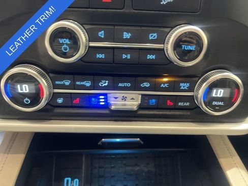 Certified 2024 Ford Expedition Max XLT image 17