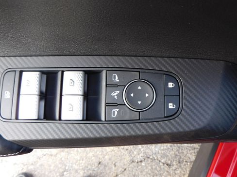 New 2025 Mitsubishi Outlander SE image 14