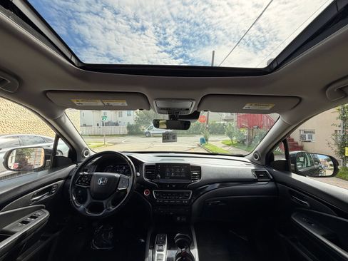 Used 2019 Honda Pilot Touring image 28