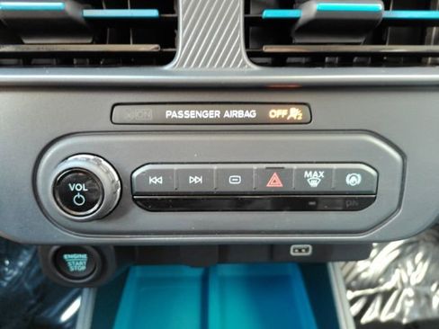 Used 2025 Ford Maverick XLT w/ XLT Luxury Package FWD image 38