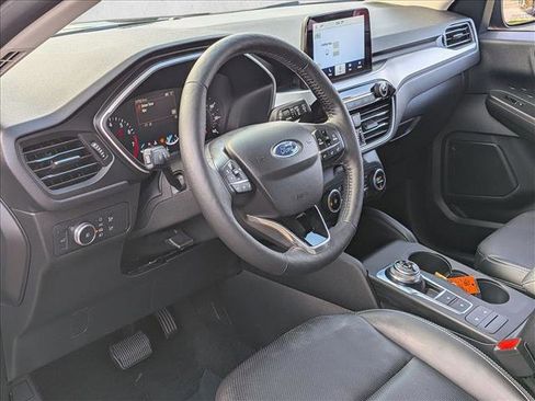 Used 2020 Ford Escape SEL image 10