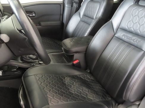 Used 2022 Nissan Frontier PRO-4X w/ Pro-4X Premium Package image 13