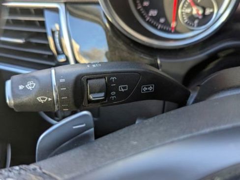 Used 2017 Mercedes-Benz GLS 550 4MATIC image 28