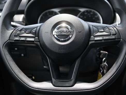 Used 2025 Nissan Versa S w/ Trunk Package FWD image 18