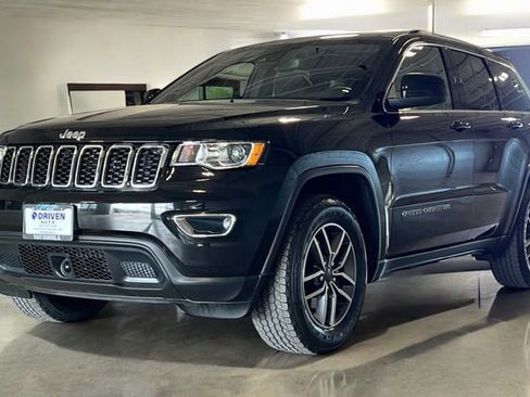 Used 2020 Jeep Grand Cherokee Laredo w/ Security & Convenience Group image 3