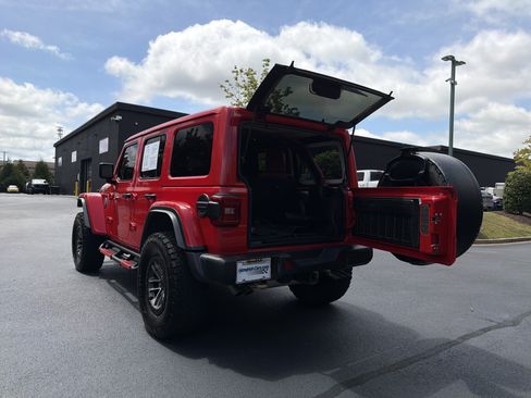 Used 2024 Jeep Wrangler Unlimited Rubicon 392 AWD/4WD image 43