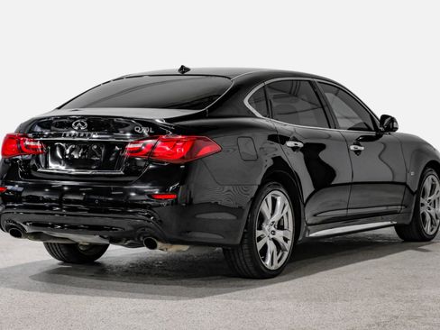 Used 2015 INFINITI Q70 L 3.7 w/ Technology Package image 6