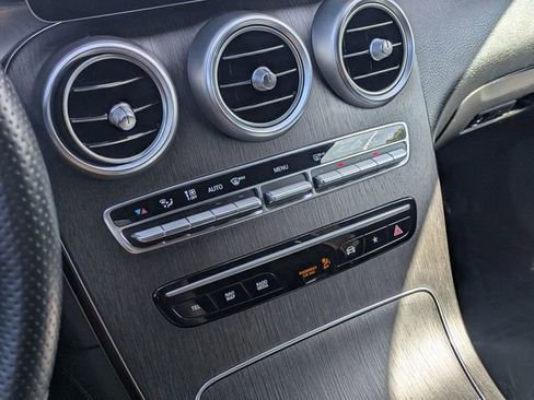 Used 2020 Mercedes-Benz GLC 300 4MATIC image 23