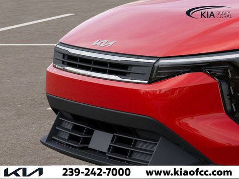 New 2025 Kia K4 LXS image 12