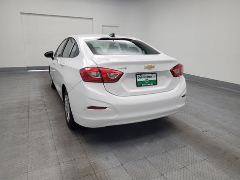 Used 2018 Chevrolet Cruze LS FWD image 6