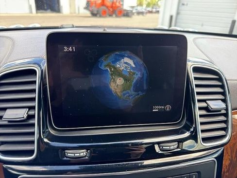 Used 2018 Mercedes-Benz GLS 450 4MATIC image 36
