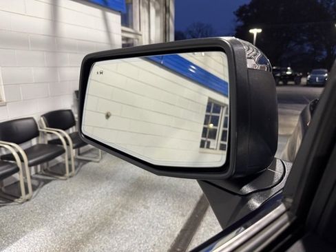 Used 2020 Chevrolet Silverado 1500 LTZ w/ LTZ Premium Package image 25