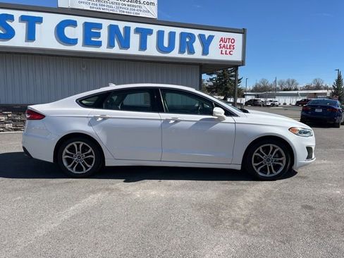 Used 2019 Ford Fusion SEL image 22