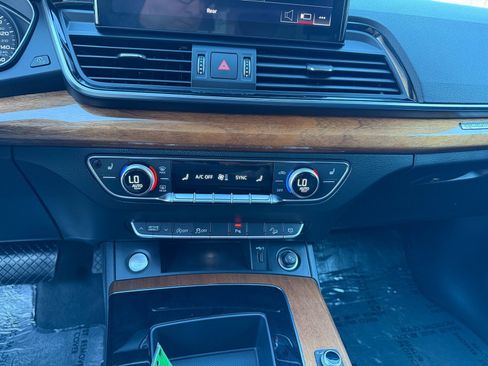 Used 2022 Audi Q5 2.0T Premium image 10