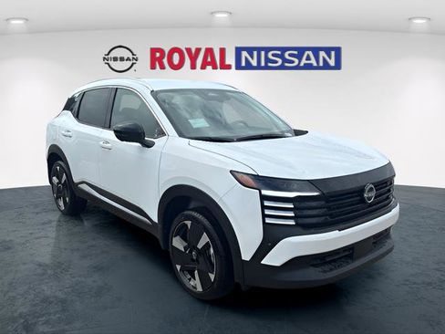 New 2026 Nissan Kicks SR FWD image 1