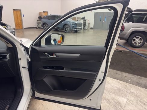 Used 2018 MAZDA CX-5 Sport image 18