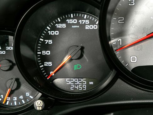 Used 2015 Porsche 911 Carrera S image 14