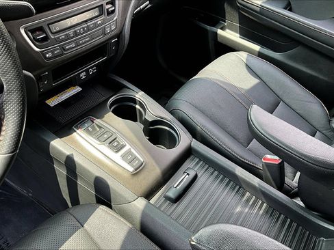 Used 2022 Honda Passport TrailSport image 18