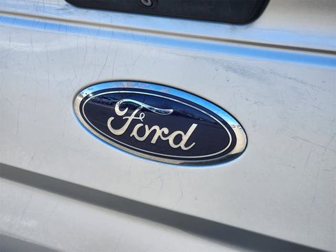 Used 2017 Ford F150 XLT w/ Equipment Group 302A Luxury image 11