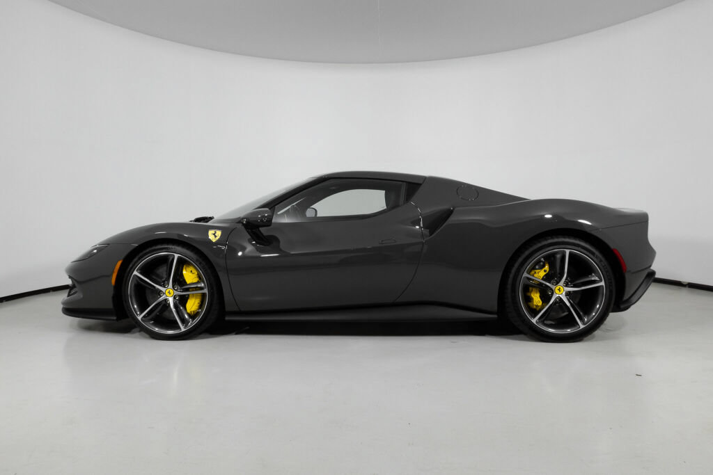 Used 2024 Ferrari 296 GTB RWD image 3