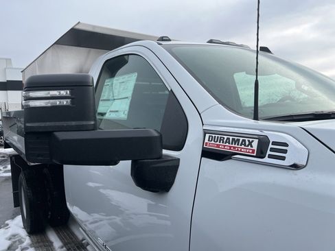 New 2026 GMC Sierra 3500 Pro w/ Convenience Package image 3