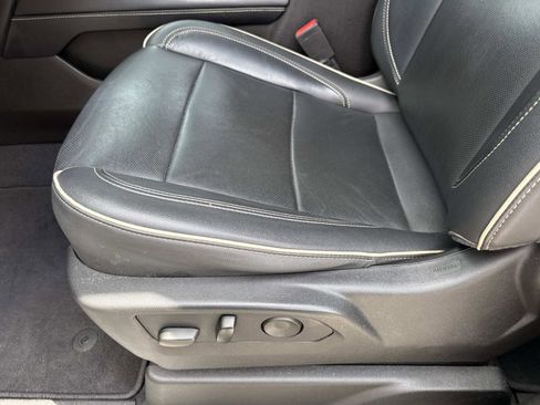 Used 2021 Chevrolet Tahoe Premier AWD/4WD image 20