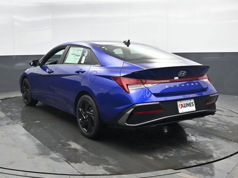 New 2026 Hyundai Elantra SEL Sport Premium FWD image 10