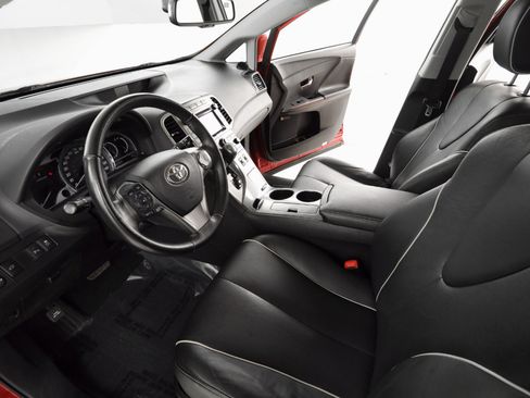 Used 2015 Toyota Venza Limited image 11