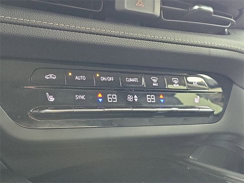 Certified 2023 Buick Envision Essence image 16