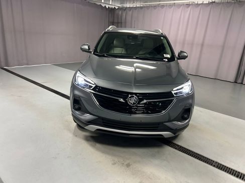 Used 2020 Buick Encore GX Essence w/ Advanced Technology Package AWD/4WD image 2