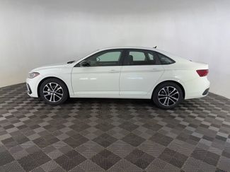 Used 2025 Volkswagen Jetta Sport FWD video 3