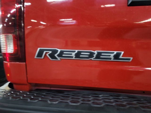 Used 2016 RAM 1500 Rebel w/ Luxury Group AWD/4WD image 4