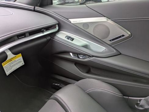 Used 2024 Chevrolet Corvette Stingray Preferred Conv w/ Z51 Performance Package image 8