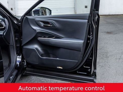 Used 2025 Toyota Crown Signia w/ Advanced Technology Package AWD/4WD image 17