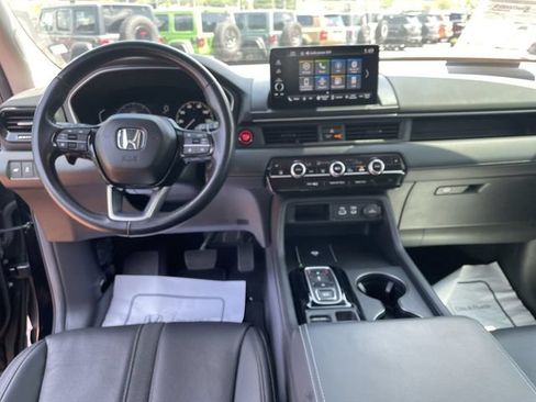 Certified 2024 Honda Pilot EX-L image 18
